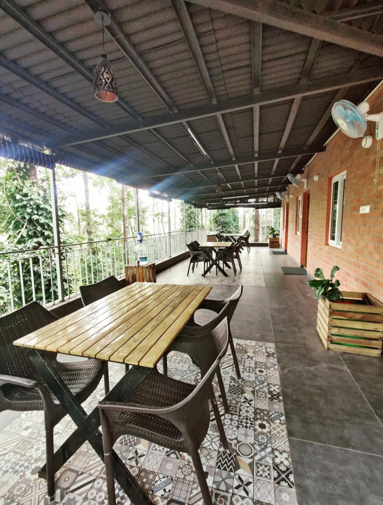 100 Oaks Estate Hotell Yercaud Eksteriør bilde